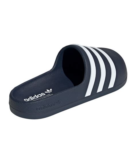 adidas adilette blau weiß|Adilette in Blau und Weiß .